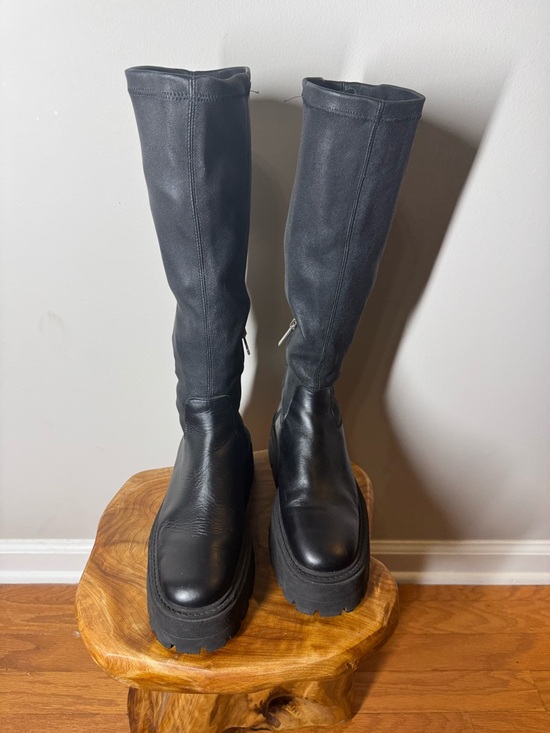 Zara Women’s Knee-High boots with a Treaded Lug Sole with side zipper 36/6 - Picture 3 of 11